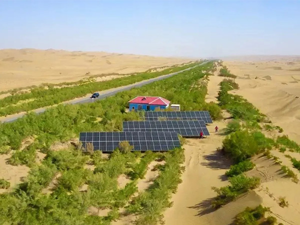 塔里木油田綠色“光”景無(wú)限好